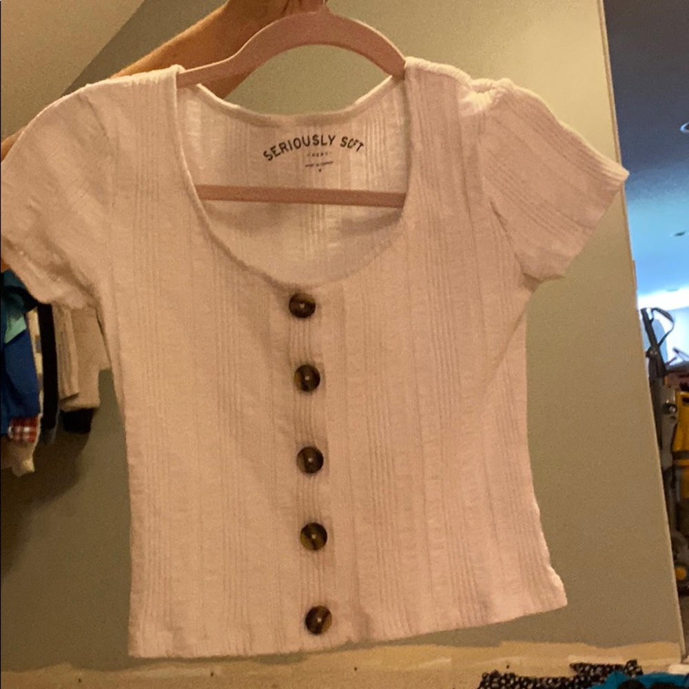 Cross button tshirt